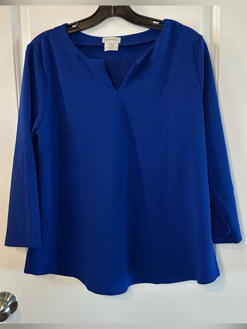 Van Heusen Split Neck Blouse Women’s Large Royal Blue